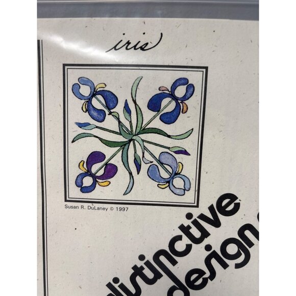 Iris Appliqué Pattern by Distinctive Designs #90-06 Susan R. DuLaney 1997 Quilt - Picture 2 of 5